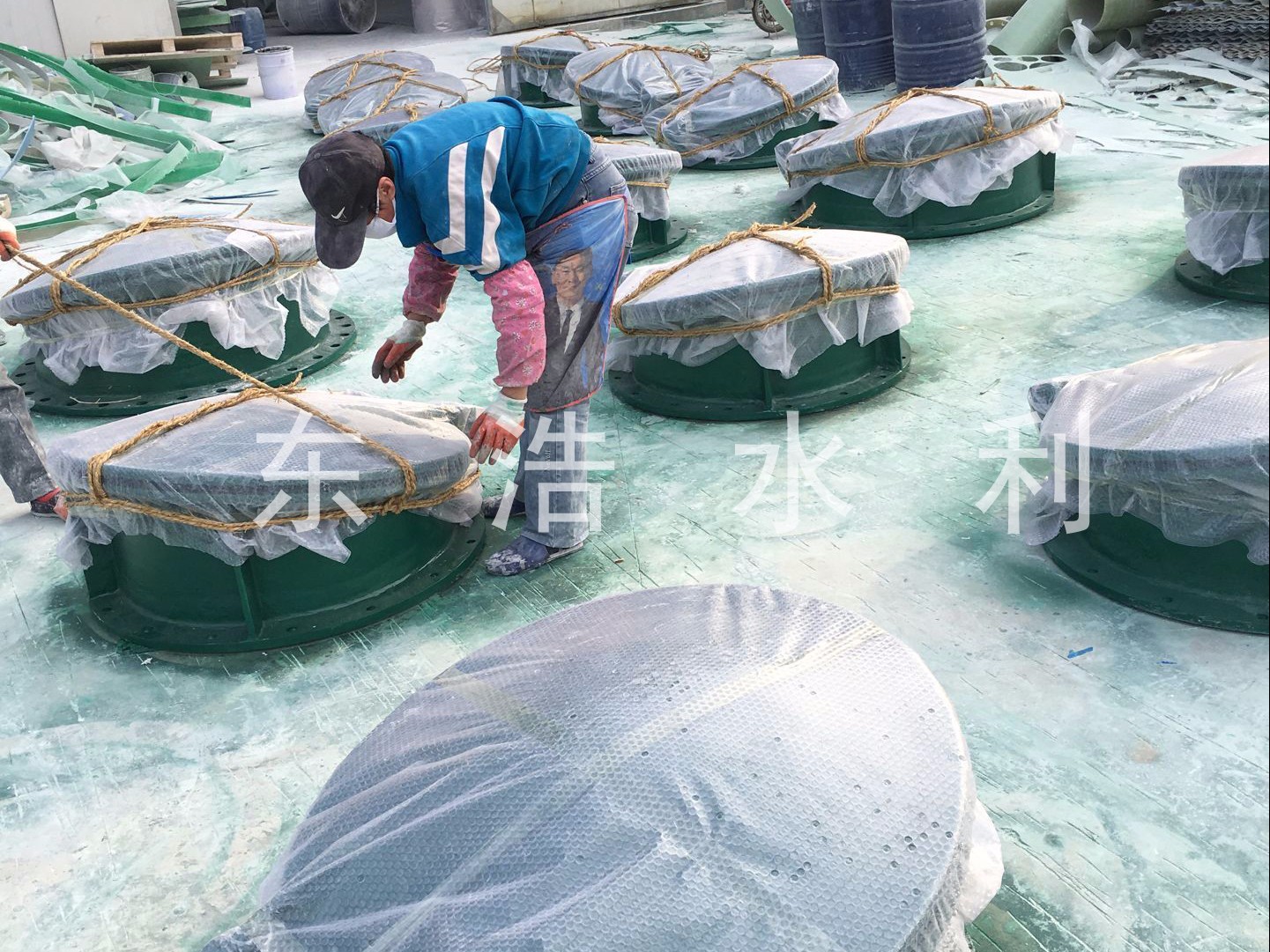 玻璃鋼拍��?11.jpg 玻璃鋼拍��?11.jpg