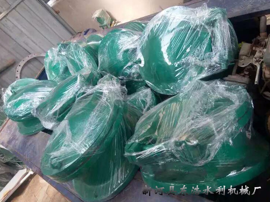 ��������T